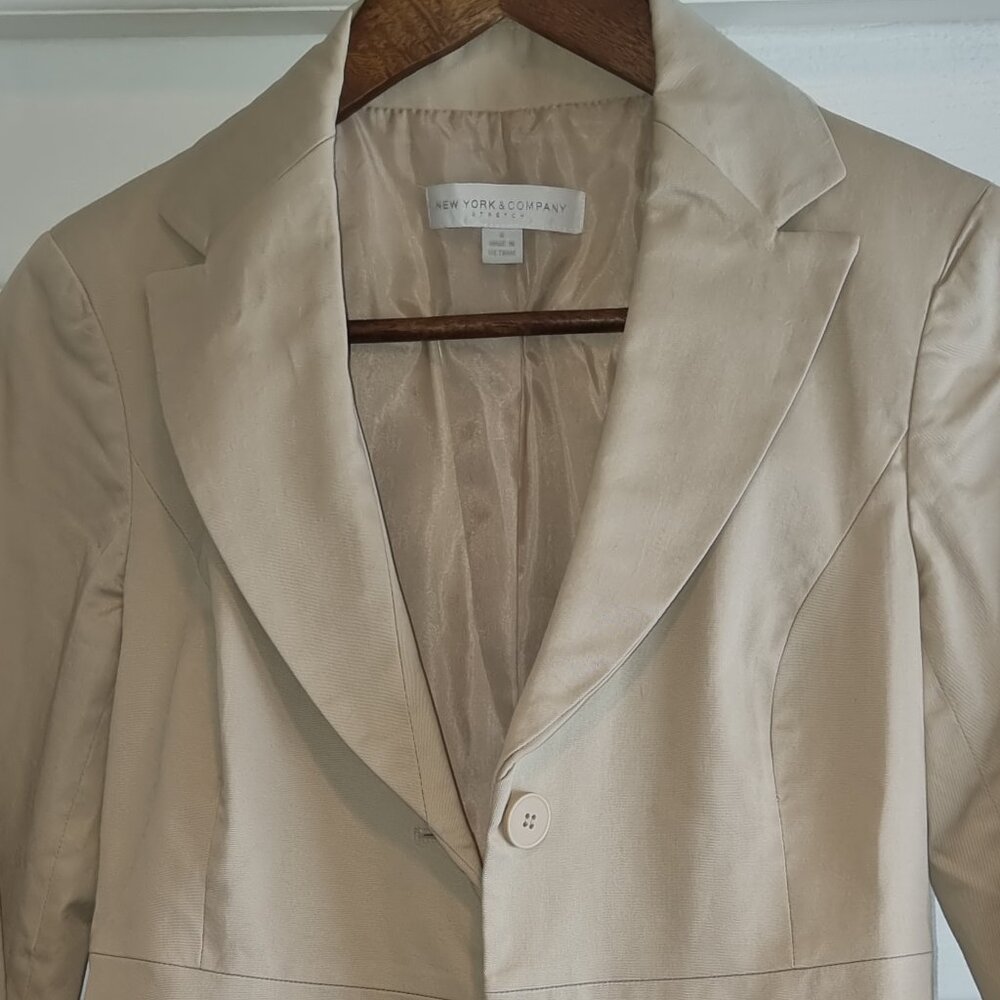 New York & Company creme suit jacket